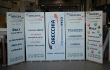 orecchia roll up banner espositore pubblicitario allestimenti