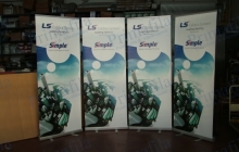cable roll up banner espositore pubblicitario allestimenti